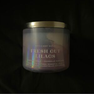 Fresh Cut Lilacs Scented Candle